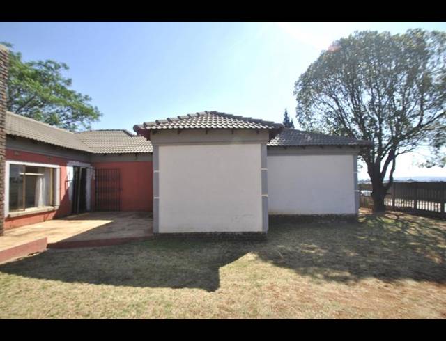 4 BEDROOM HOUSE FOR SALE IN DAWN PARK